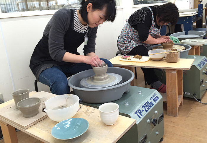 午後コース 1日体験 初心者も大歓迎 本格的な電動ろくろ体験 マイカップや茶碗を手作りしよう クレイスペース西岡陶房 じゃらん遊び体験