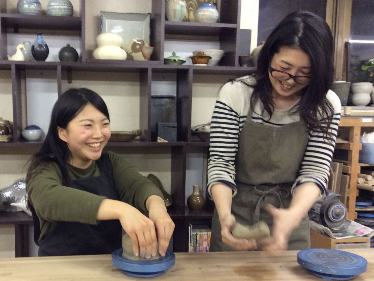 【陶芸1日体験】初心者も大歓迎♪手びねり体験！カップや皿等、色々作れる！