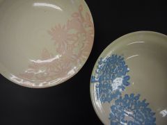 お皿等も制作できます。オプション(有料)で器に合わせた化粧箱も用意できますのでお問い合わせください。