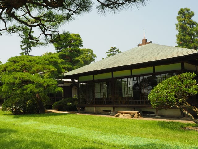 GdMʓ@EÉ͕ʓ@@ʐ^񋟁FLO뉀 