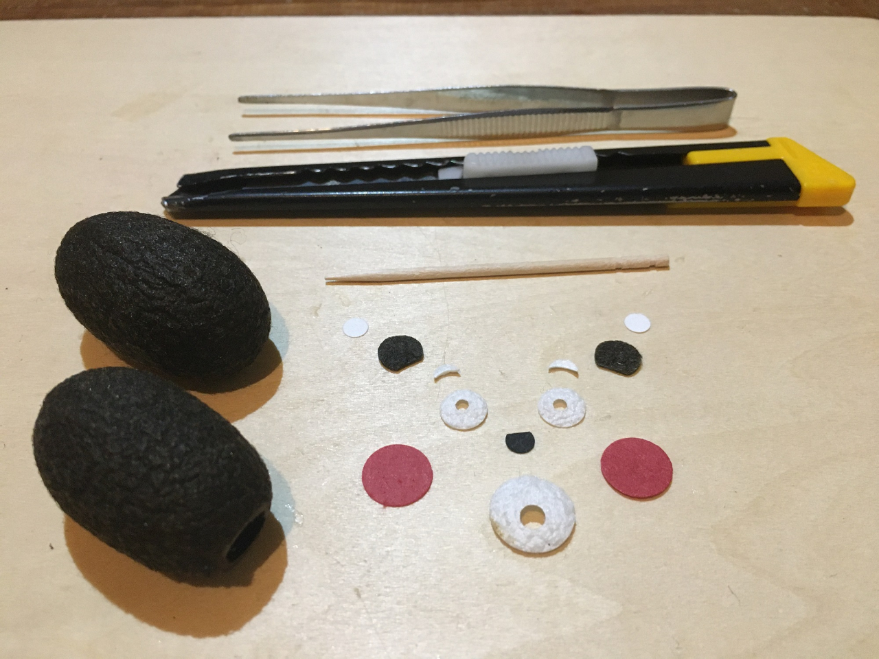 ʂ܃̍ޗłB^ȖʂUNŐ߂ēS}Ɛ^Ɏdオ܂Bʂ̒ɂ匂Ă܂BŌɎo܂B