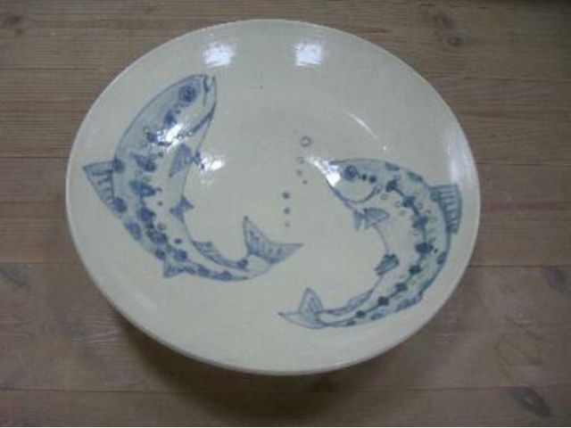 下絵付け作品の一例です。(陶芸教室生徒作)