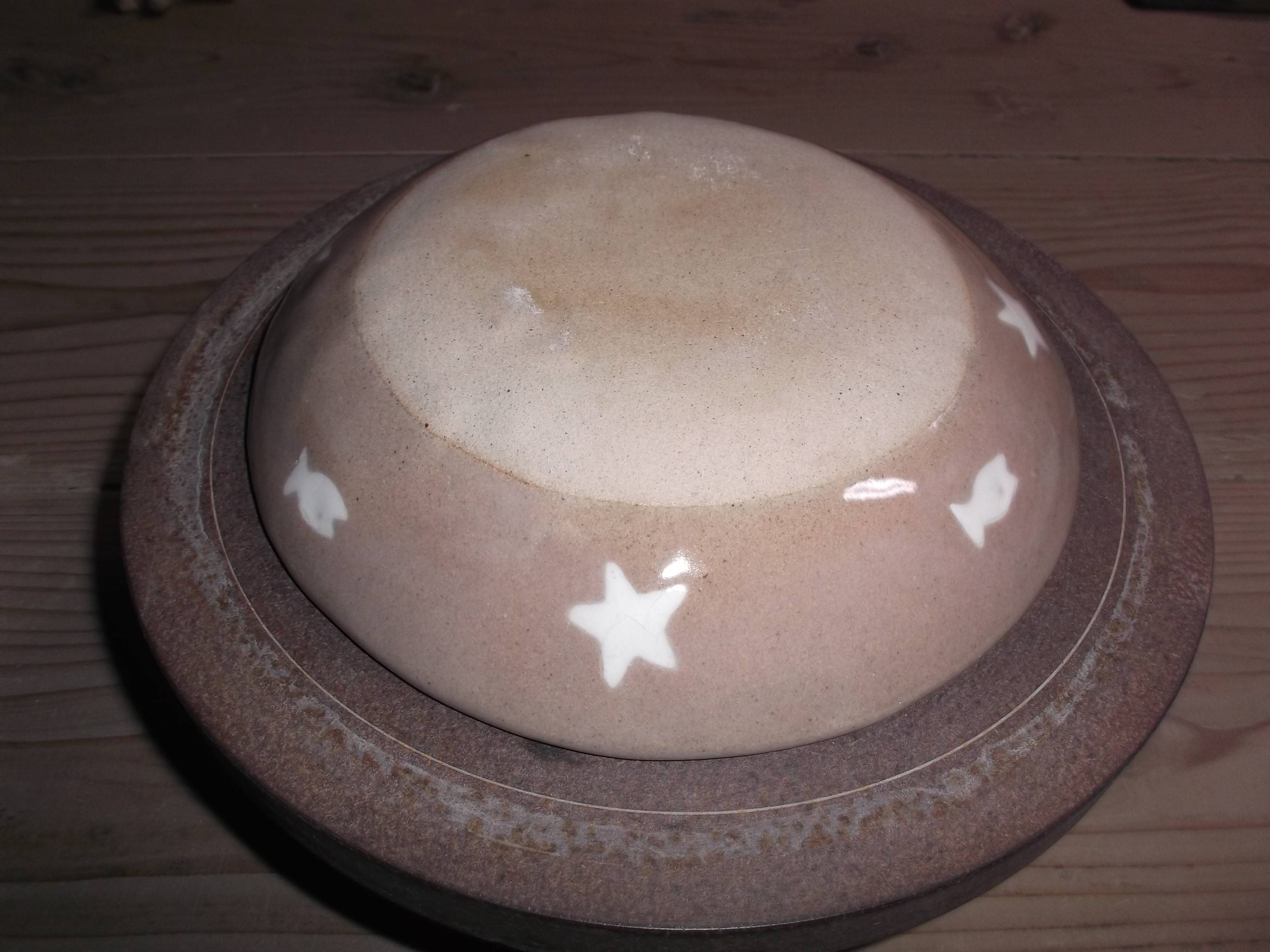 釉薬を塗り、1280℃で焼成して完成です。2