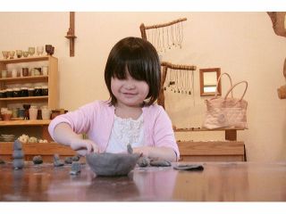 もちろんお子さんでも参加できます。粘土遊びの延長!?大人より上手いかも!?