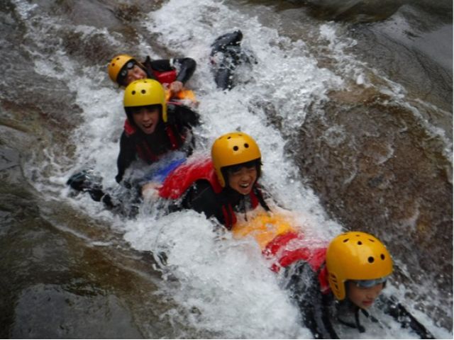 水上アウトドアセンター:【水上キャニオニングプラン】半日コース!<2~3名 割引>