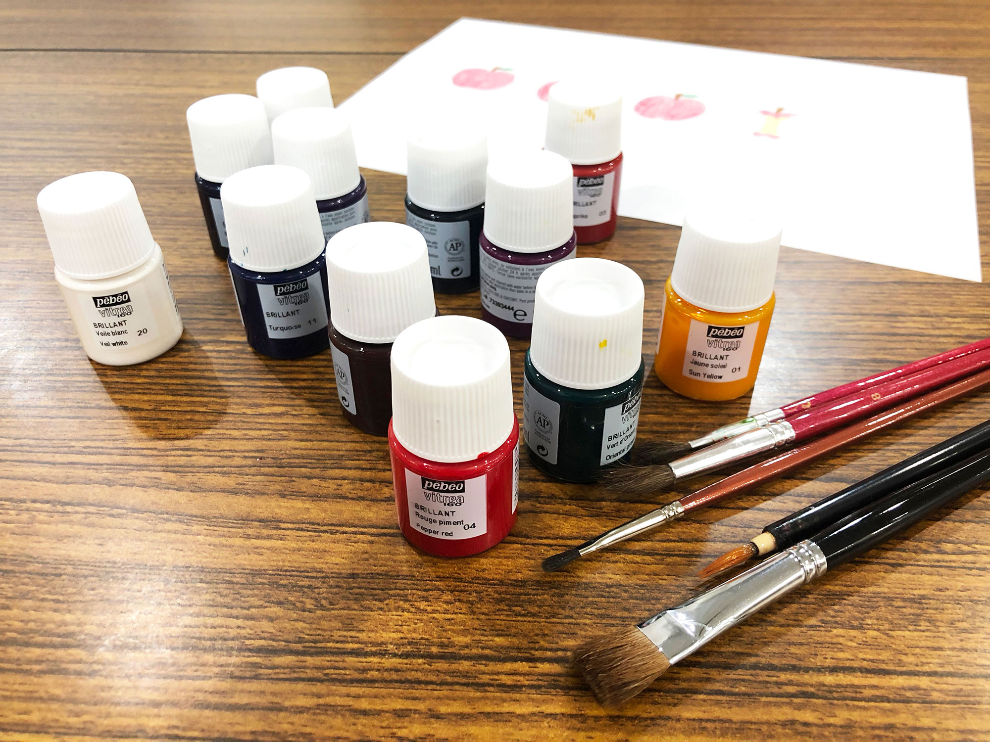 �G�̋�͓������̂���K���X��p�A�}�b�g�ȓ����p�G�̋���g���܂��B