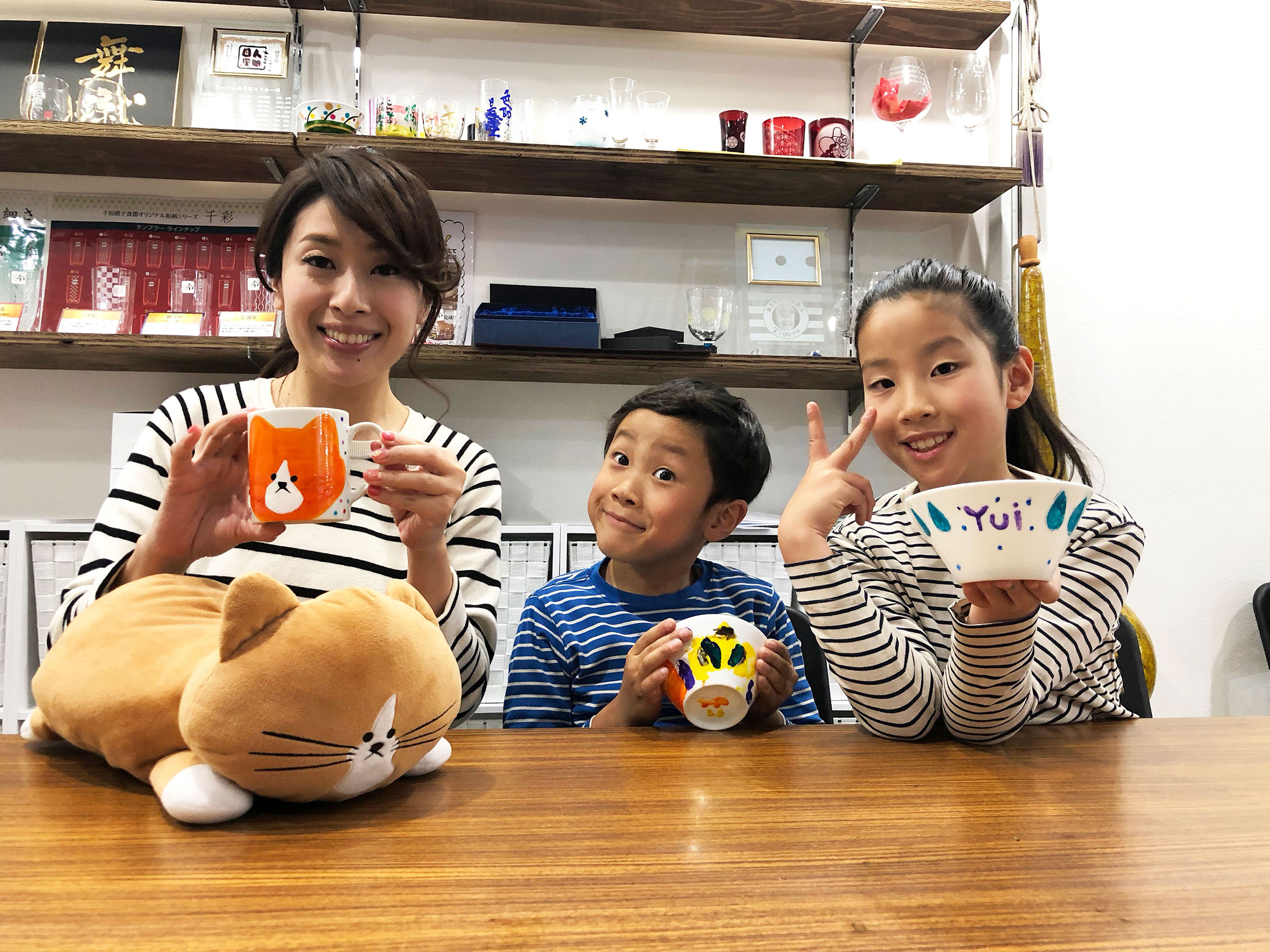 1組貸切【大阪/難波駅近】ガラスや陶器の食器に絵付け体験♪【道具屋筋