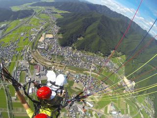 地上まで500m!
飛行速度は、自転車で走っているぐらいなのでのんびり空中散歩が楽しめます