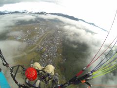 冬や梅雨時は、雲海の上を飛ぶこともあります☆
