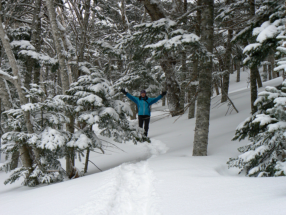スノートレッキング 断崖絶壁コース