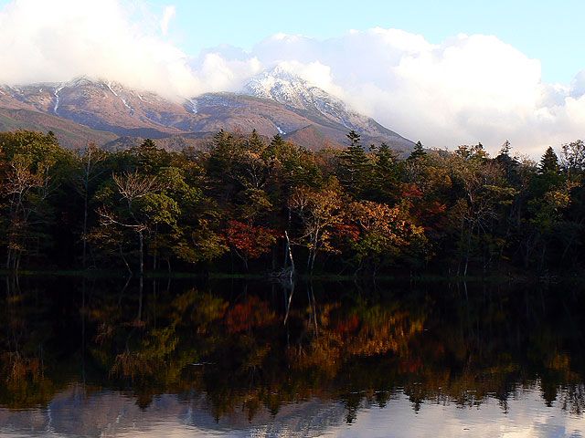 紅葉は10月半ば以降から