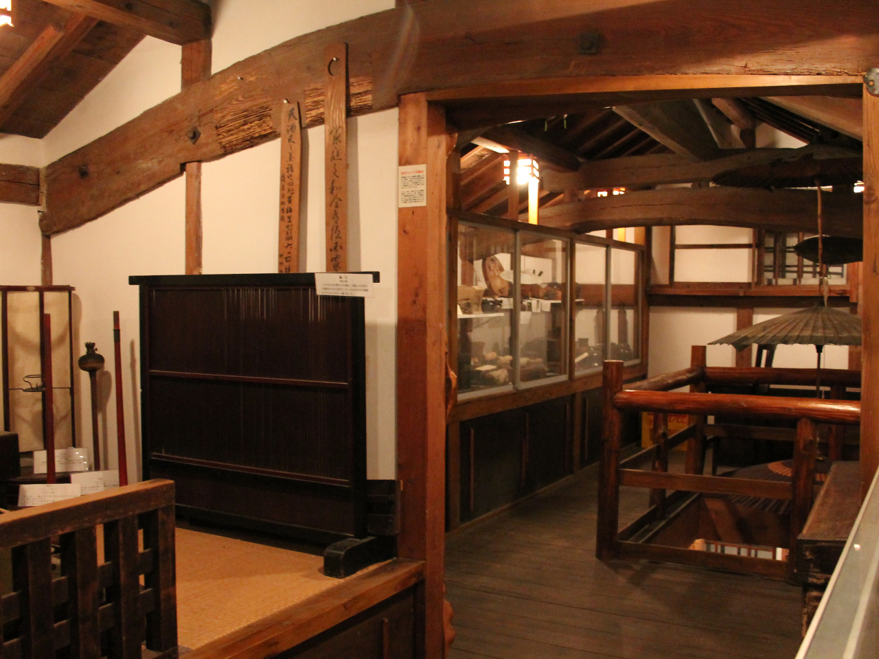 民具館の中です。「懐かしい」「おばあちゃんちみたい」と、意外に楽しんでもらっています。