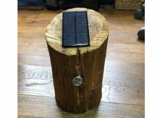 丸太で作ります。