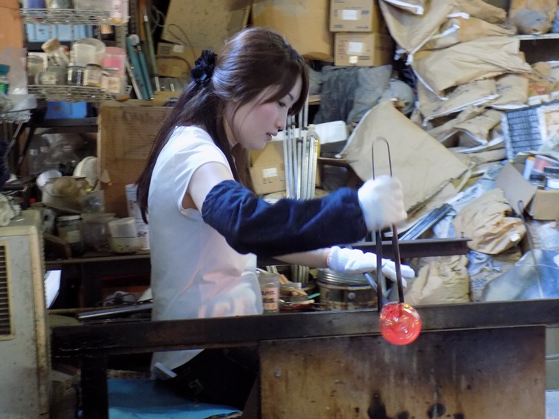 C[W̑傫iAǰ`܂A؂藣邽߂̍i荞݂s܂B{ĒAAƂ͂qlɂĂ܂B