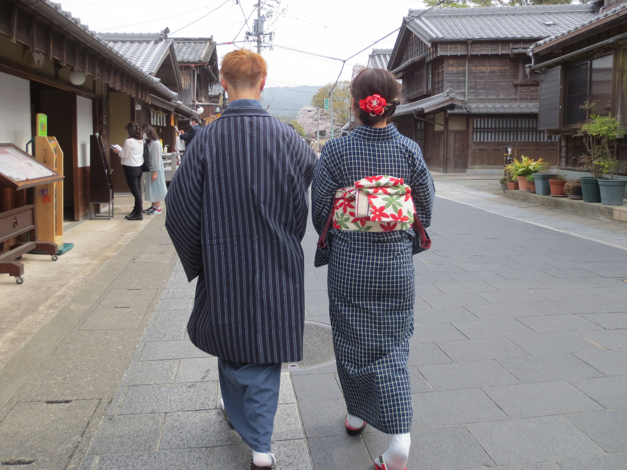 ԂŋCyɃ^łAD݂̓`LmɑʂĈɐ_{ւ̎QqXy߂܂B