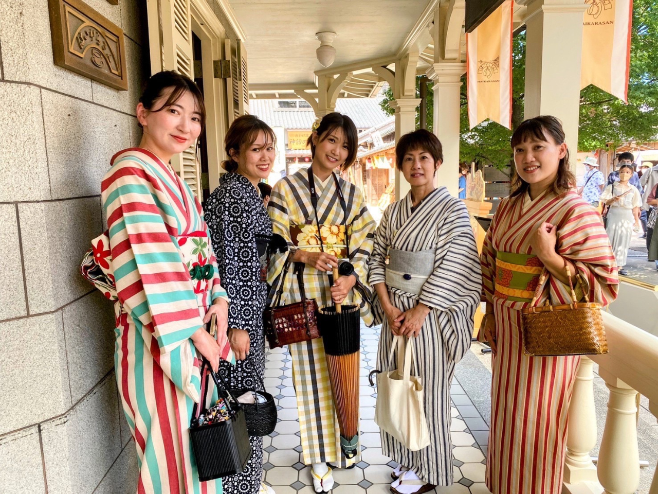 �_�炩�����G��̈ɐ��ؖȂ́A�F�����L�x�I