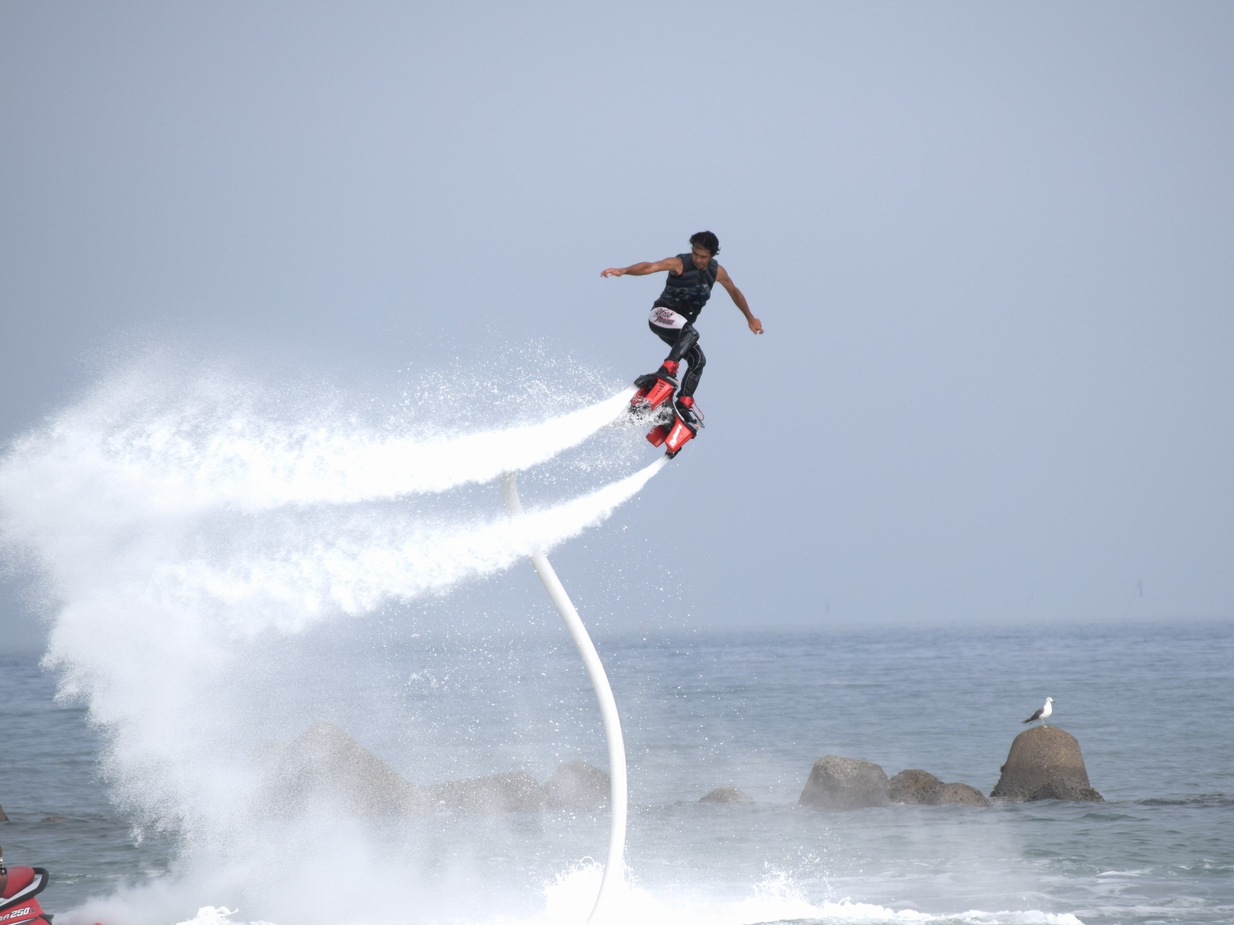 【水圧で空を飛ぶ!】フライボード*9,000円*