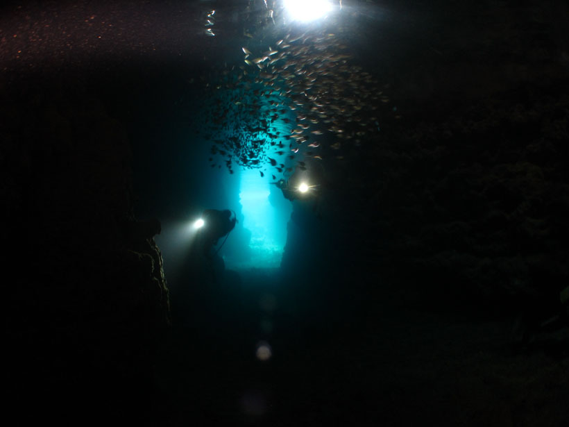 『青の洞窟』実際の写真です。