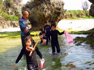 スノーケルを持って『出発〜!』