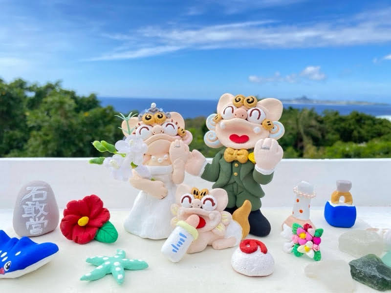 赤ちゃんシーサーを真ん中に入れたい方はチビシーサー追加でで入れられるよ。マタニティ沖縄旅行にもピッタリの記念に。