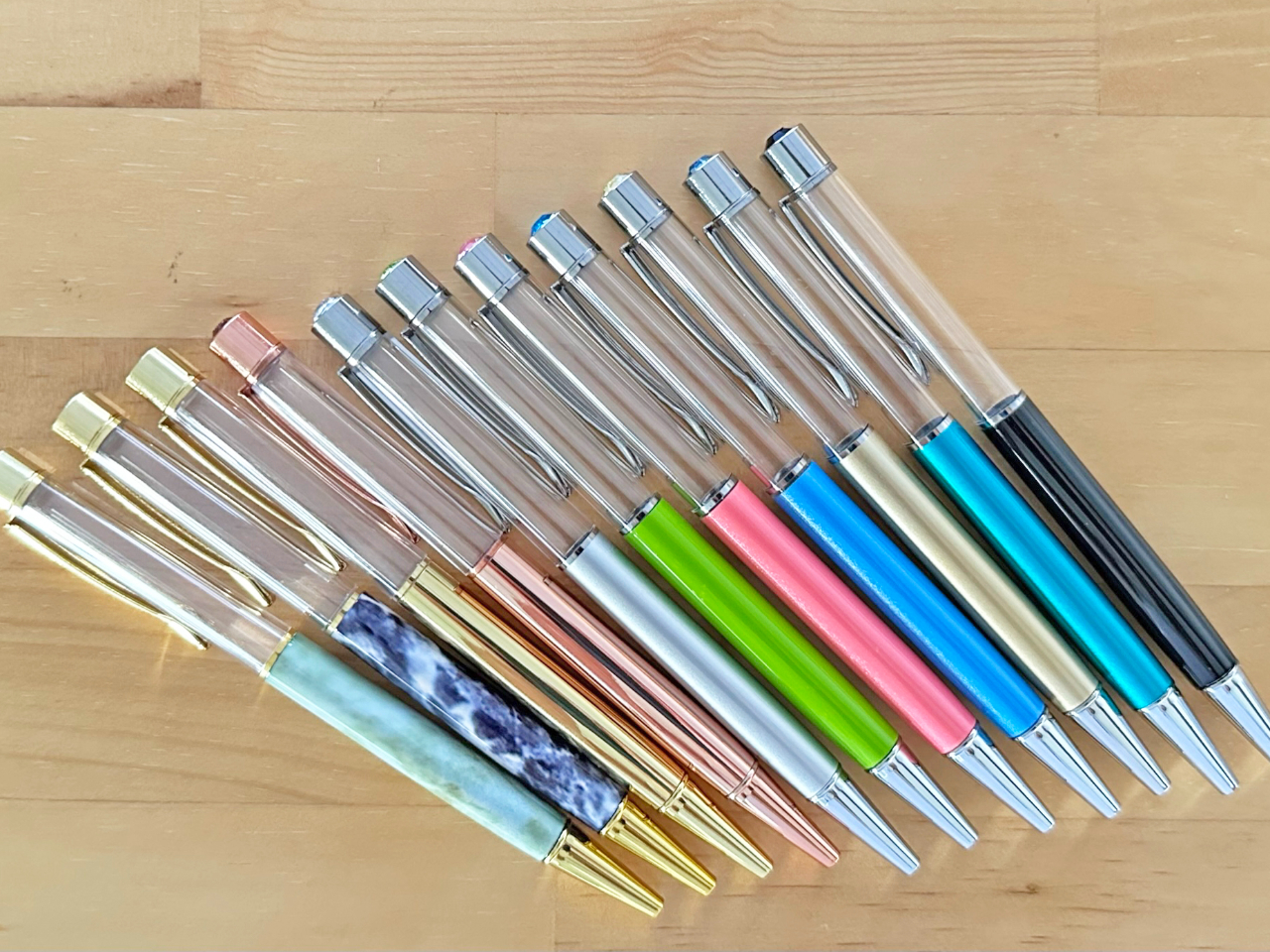 �D���ȃ{�[���y����I��ŁA�V�[�O���X���l�߂Ă����܂��B(�摜�Ɠ����{�[���y���̐F���Ȃ��ꍇ������܂��̂ł�������������)