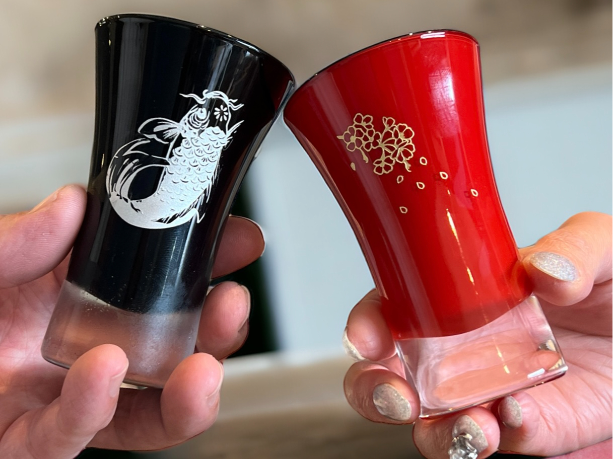 記念日のご利用にもオススメ。グラスはその日にお持ち帰り頂けます。グラスは毎日使えてとても実用的♪