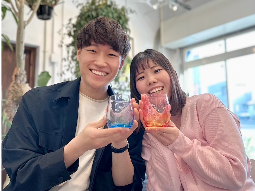 大阪観光や普段と違ったデート、記念日等にも是非ご利用ください。体験中や完成品のお写真は体験後に全てお送りするので後から見返すことができて楽しい♪