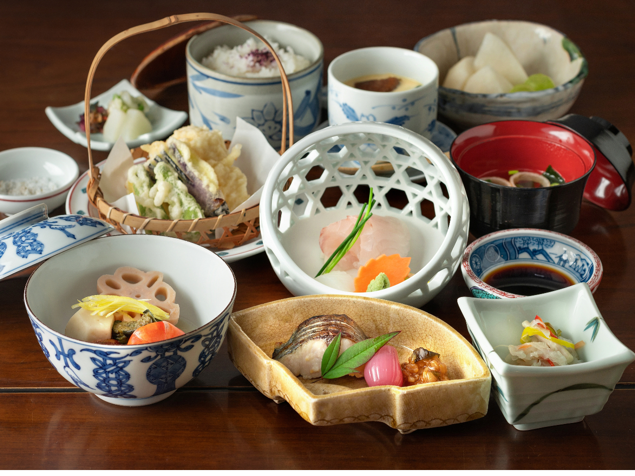 量控えめお手軽会席の料理内容(一例)季節によって内容が変更になりますので、こちらはイメージです。