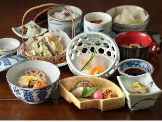 量控えめお手軽会席の料理内容(一例)季節によって内容が変更になりますので、こちらはイメージです。