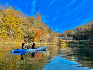 広い湖をゆっくり1時間半かけて周遊しましょう!