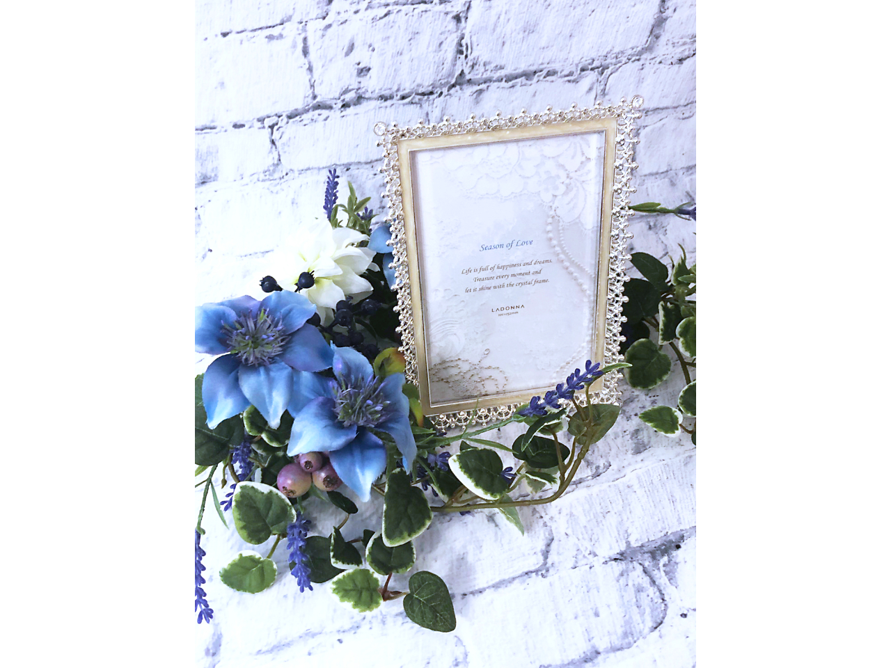 フォトフレームはイメージなのでつきません。