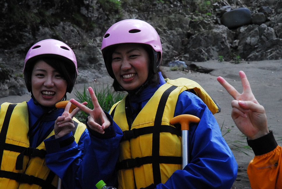 ���ǂ��Ȃ��F�B�U���Ĉꏏ�Ɋy�������iLet`s�@Play rafting)!