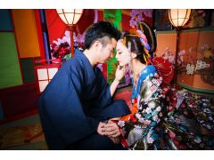 カップルや夫婦で花魁体験を楽しみましょう!いつもとは違うデートや、プレゼントをしたい方にもオススメです!お二人のキセキの1枚お撮りします!