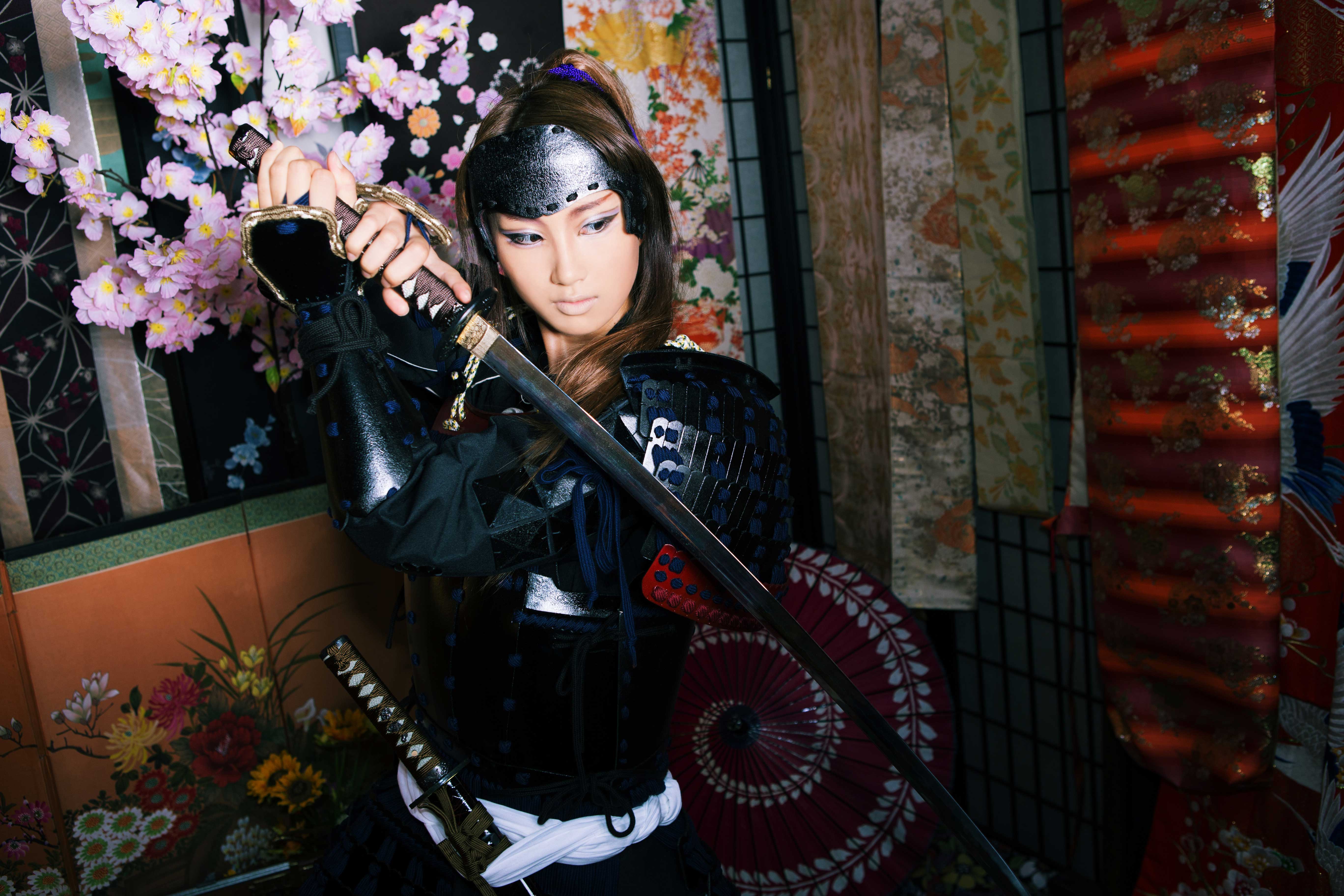 ECNvł͒jCN{̂ŁÂqlłJbRǂϐgł܂I