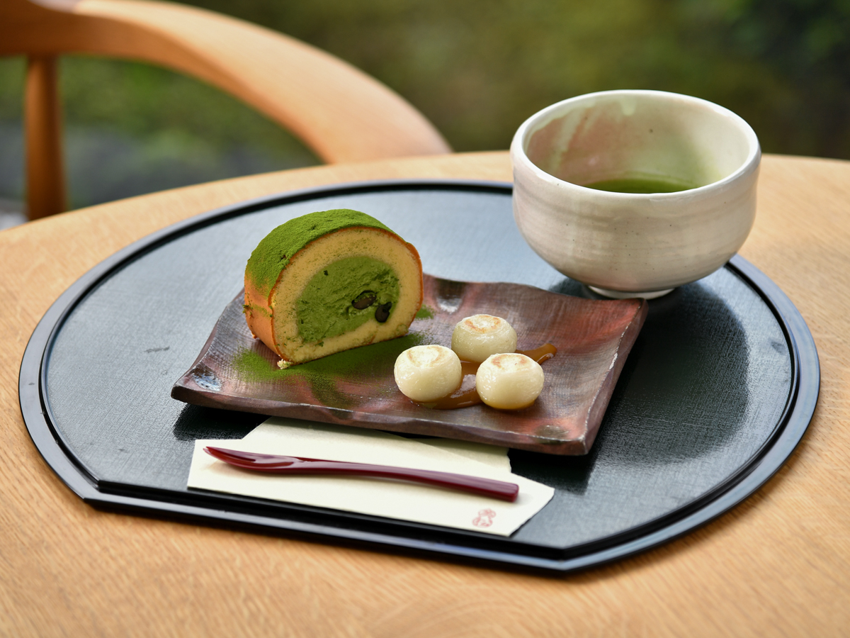 ロールケーキ&お団子セット