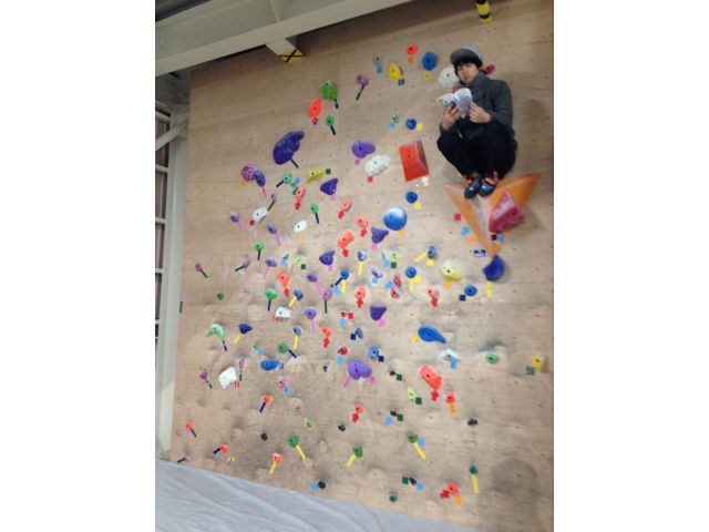 大学生割 土日祝日 夜間ボルダリング体験 2 970円 Boulderinggymshare じゃらん遊び体験