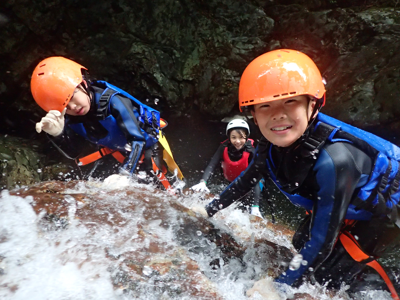 天然シャワークライミングにもチャレンジしよう!