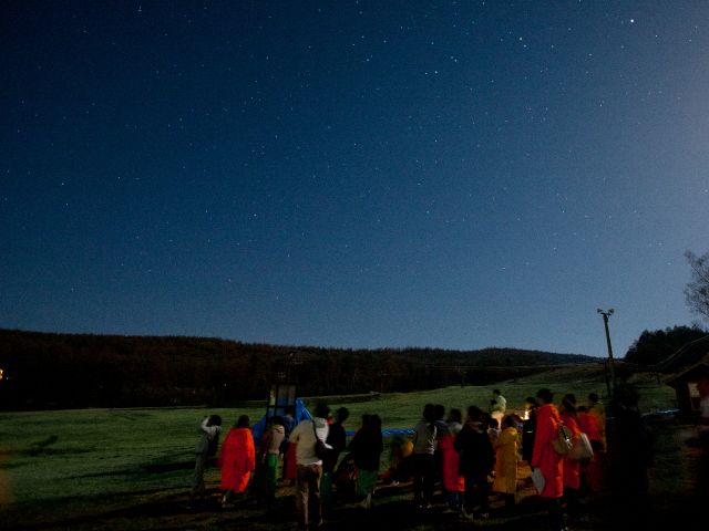 春夏秋冬の星空を星空案内の資格を取得したスタッフが楽しく案内します。