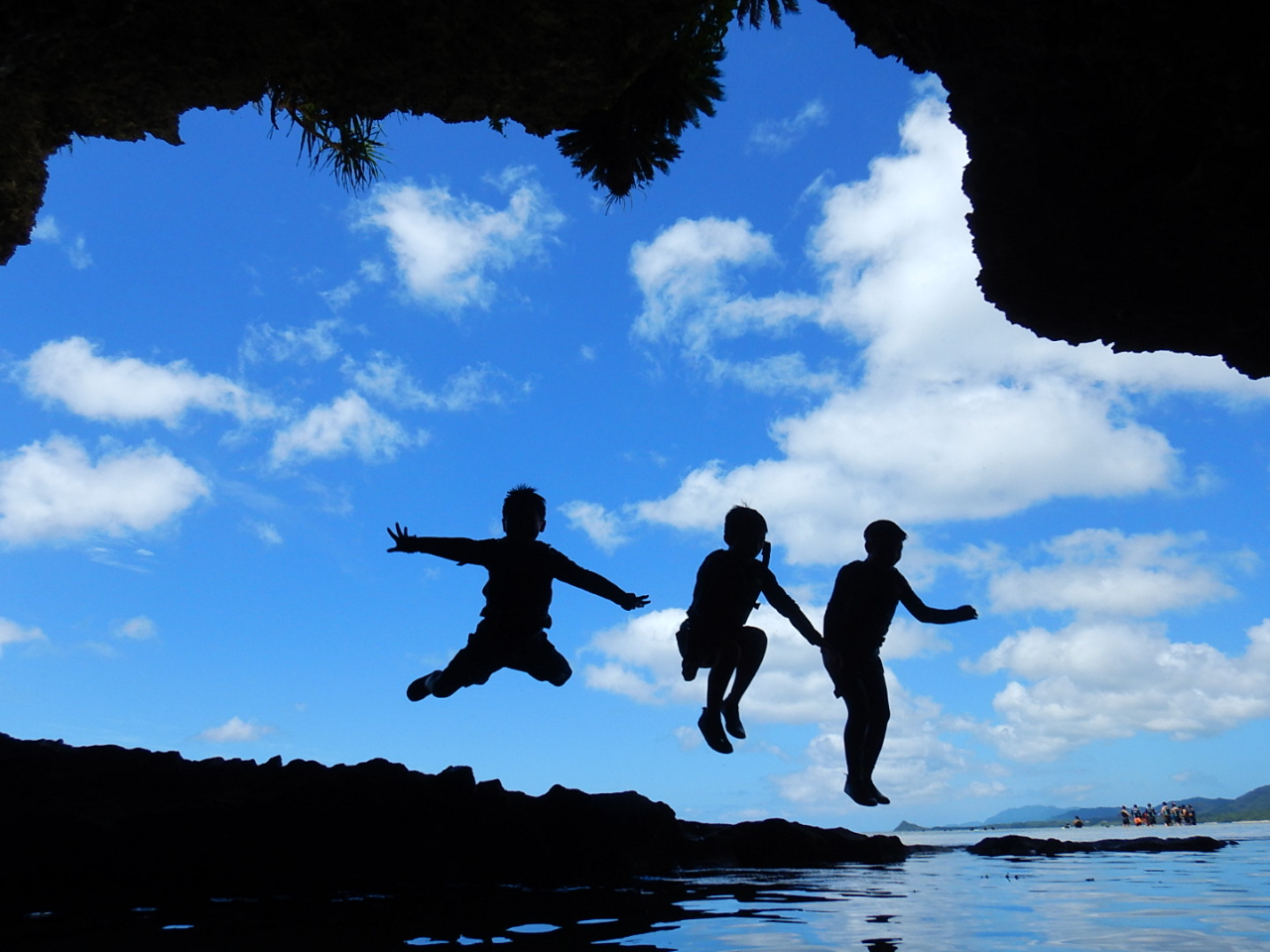 名物の洞窟JUMPでパシャリ!
