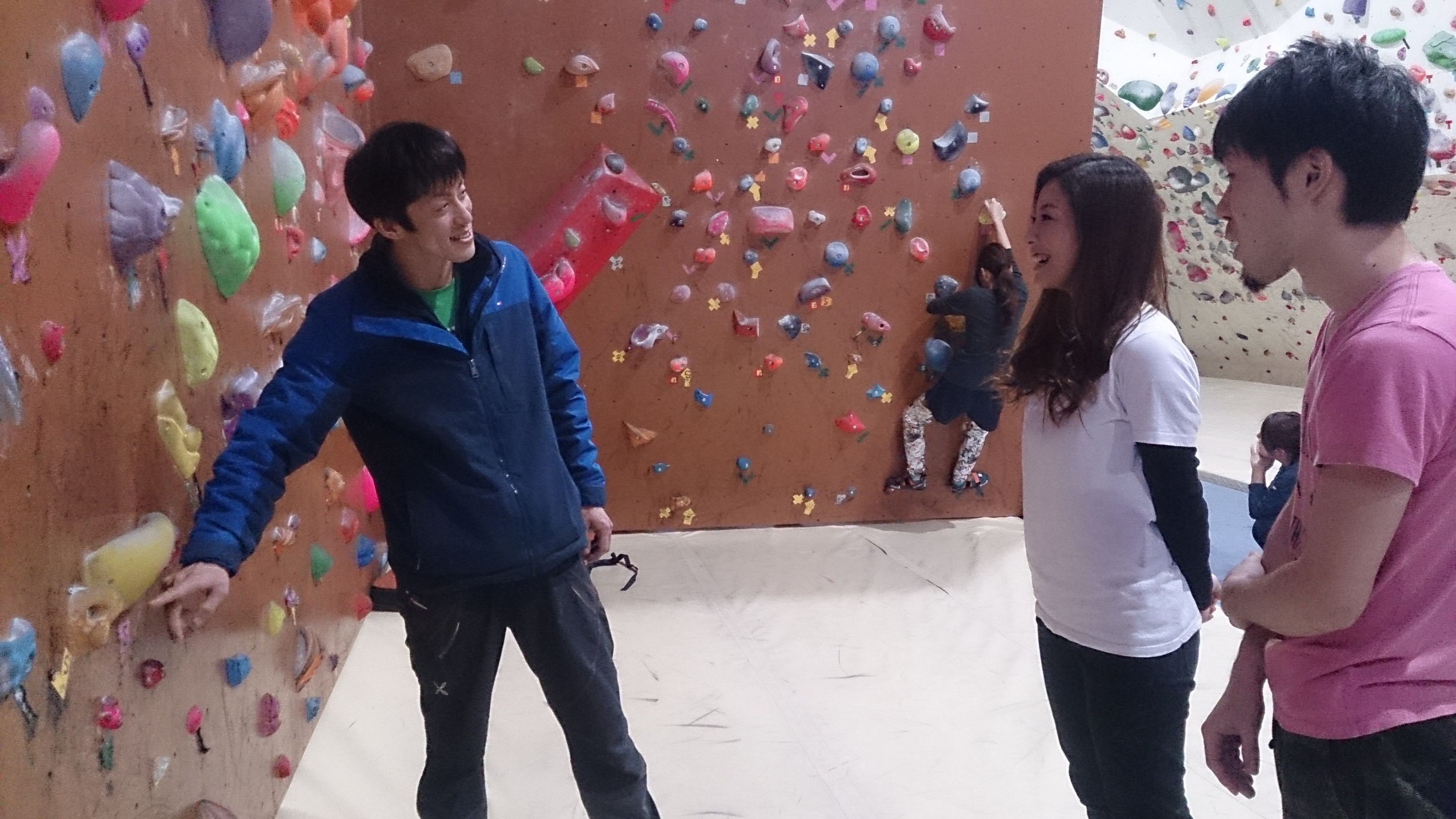 ȂƂ͂蒚JɃN`[̂ŁAqlÂqlɂD]Ă܂B