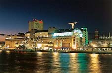 CR͂ߒnYiX̏iсAH₨yYiTȂǂɍœKB{݂ƂĂp܂B