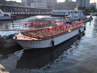 ランタンを飾り付けた『かなもえ』。運航時はライトアップされます。(イメージ画像)