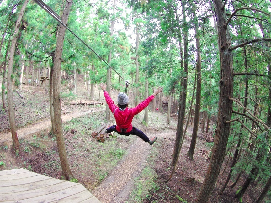 �t�H���X�g�A�h�x���`���[���_��