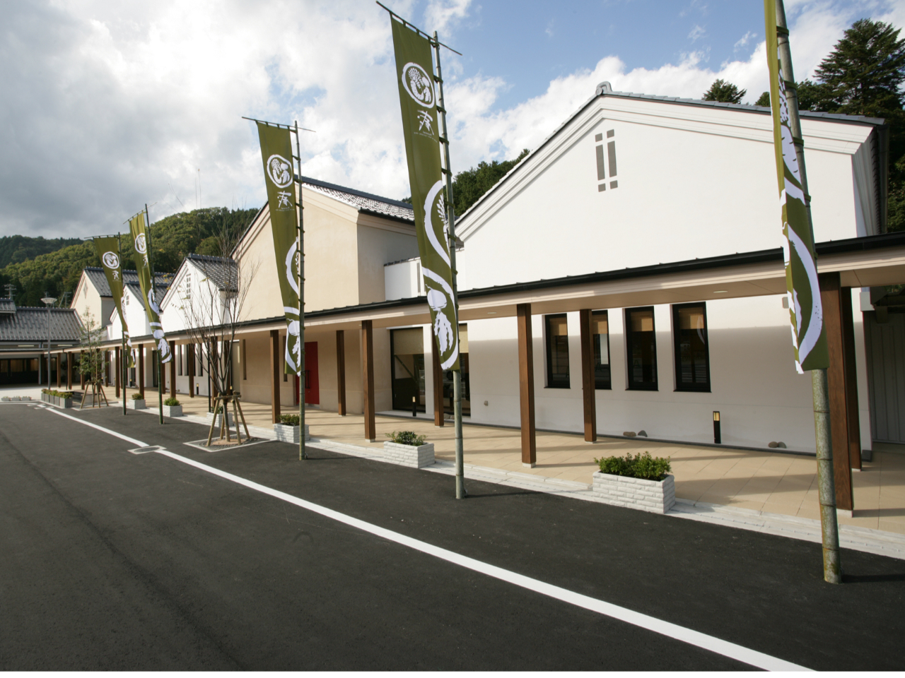 ���̉w�悤���A�n��