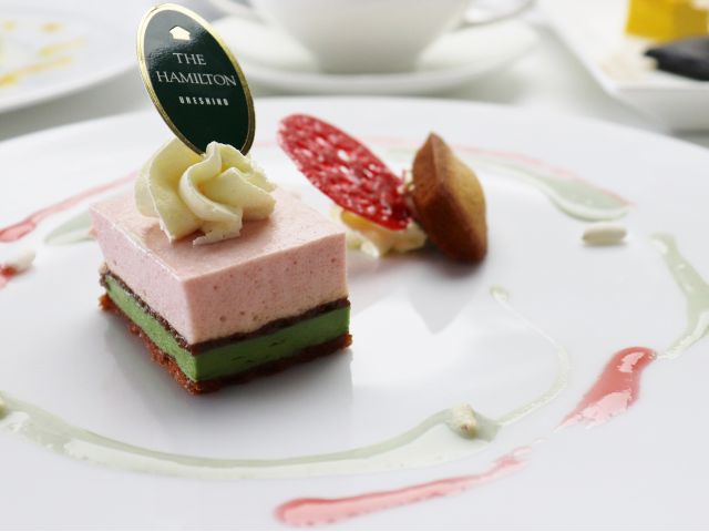 デザートの一例 季節の香りを感じさせるデザートをご用意いたします。