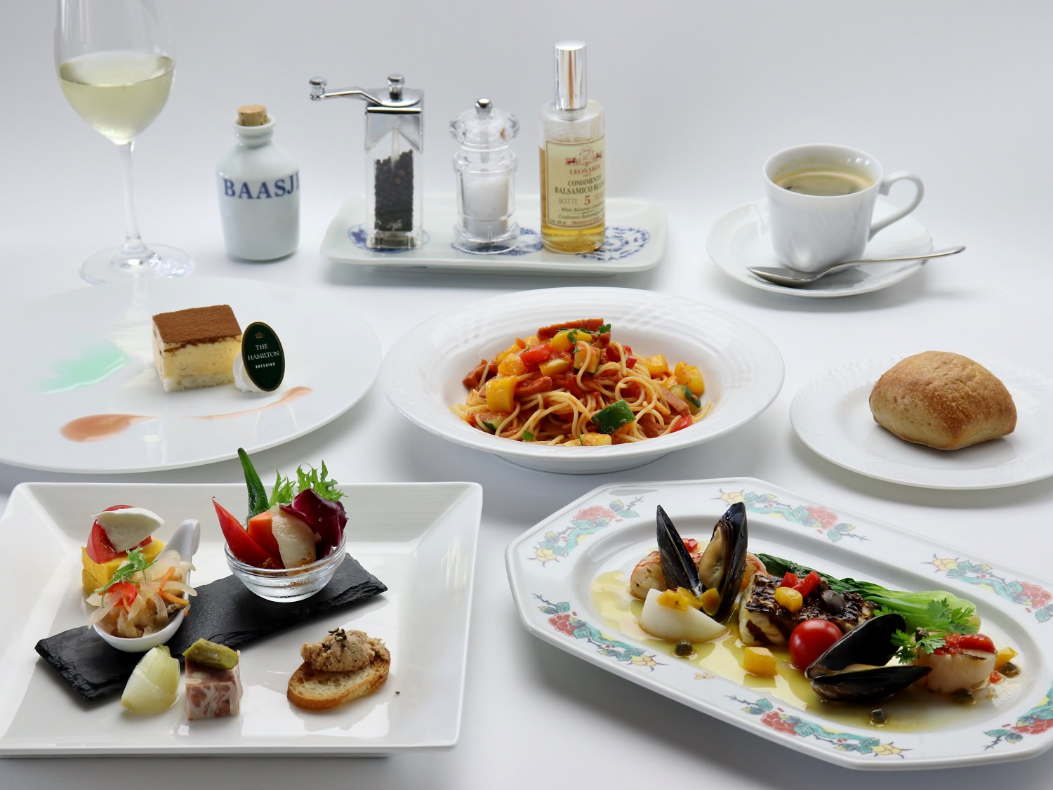 コース一例お魚料理は2種類からお選び頂けます。