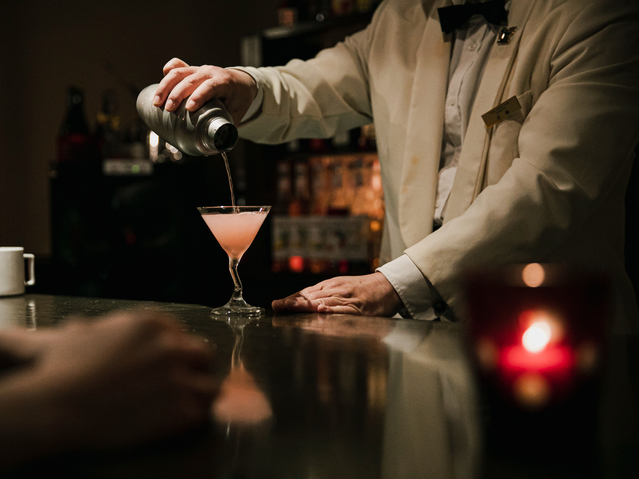 ٓɂ̓o[܂BIWĩJNe₱̃ECXL[pӂĂ܂B