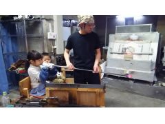 風船をふくらませるように・・・。