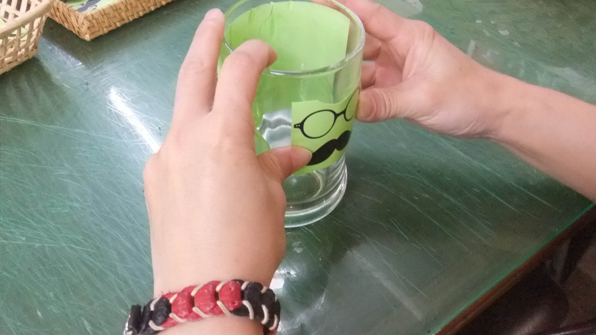 お好きなシールを貼ってオリジナルを!!