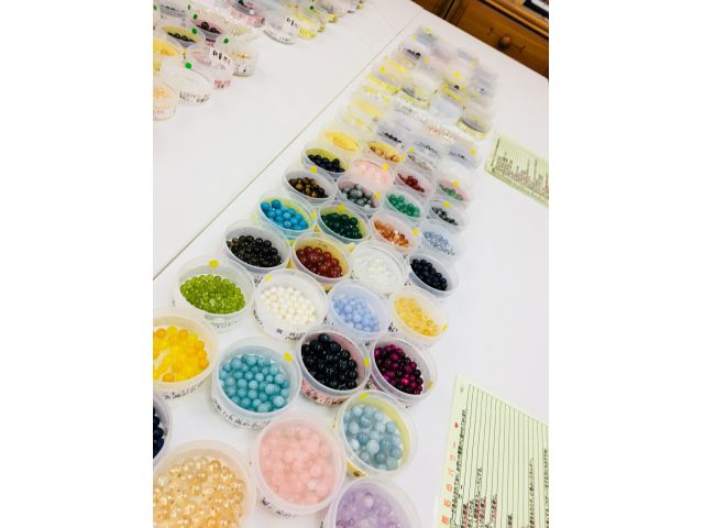 パワ−スト−ン(天然石)を使って、ぜひ、お作りください。願い事が叶うかも♪